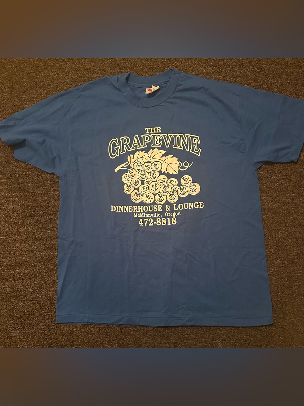 Vintage 90’s Men’s “ The GrapeVine” graphic T Shirt Rare